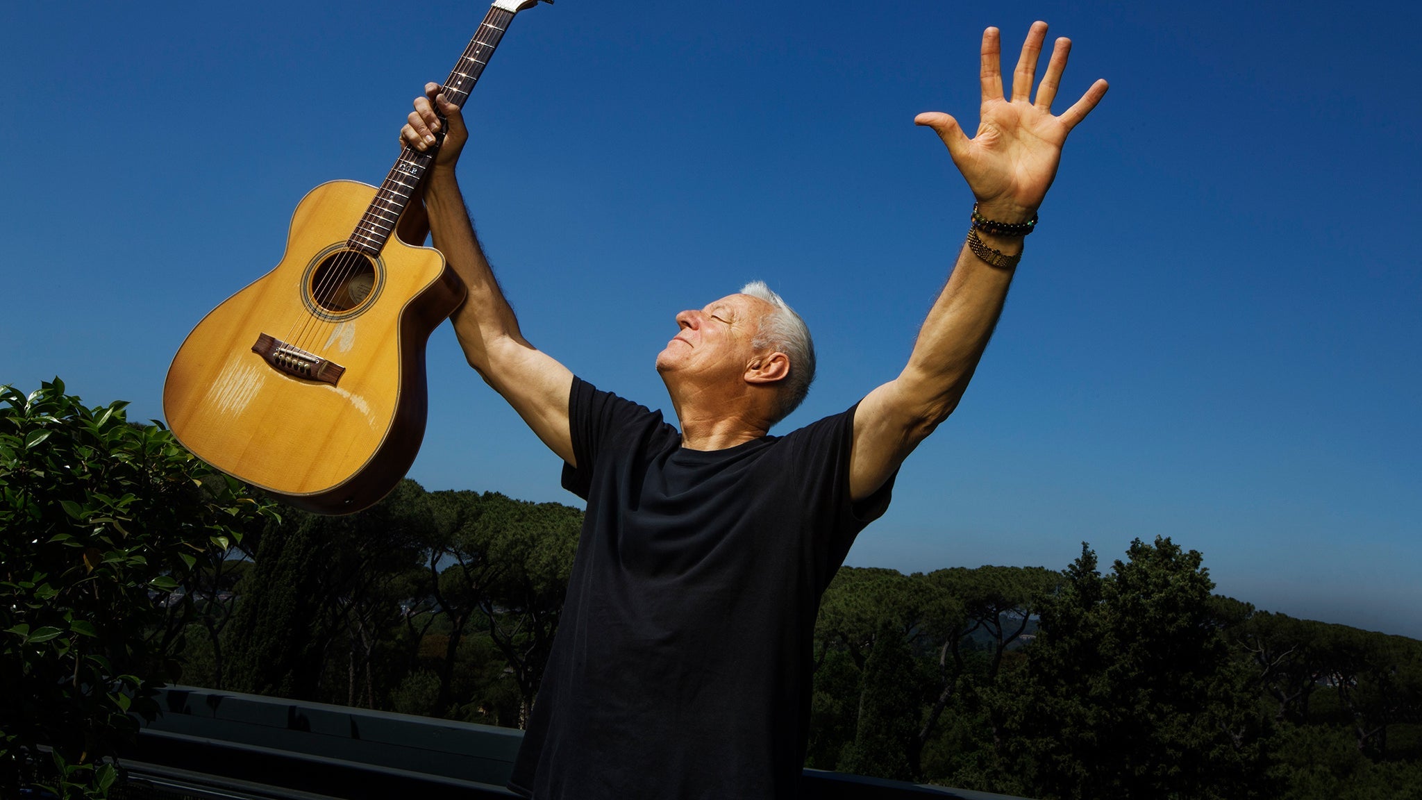Tommy Emmanuel w/ Trey Hensley