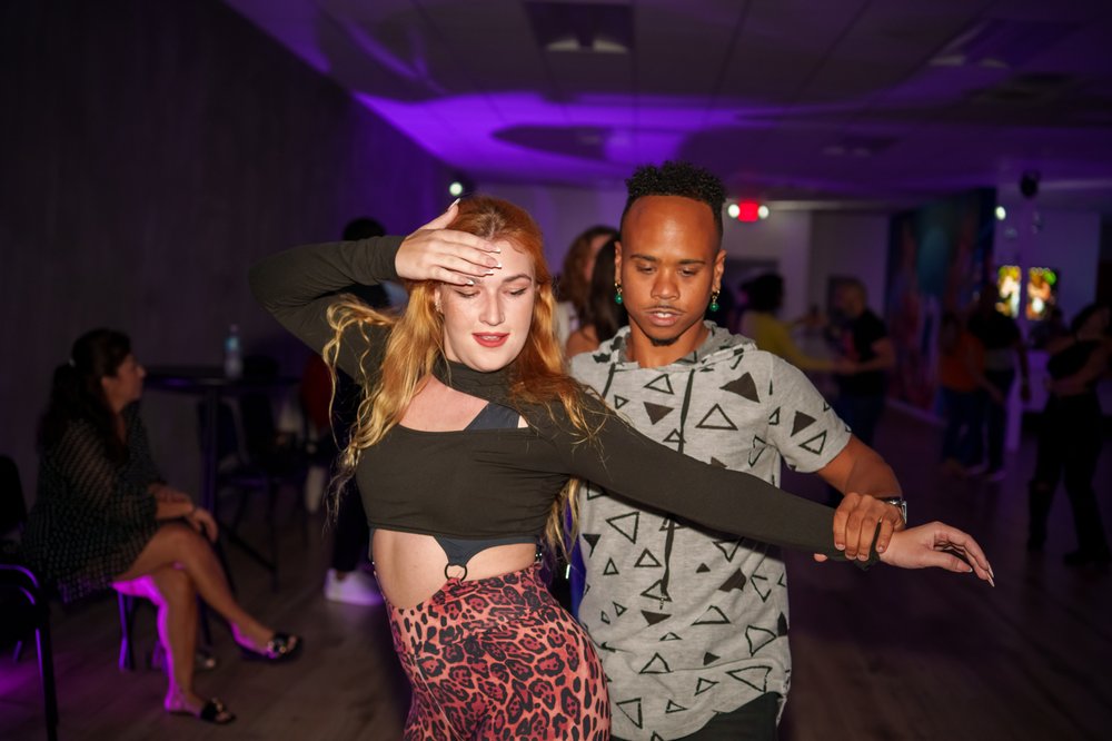 Bachata Exotica Dance